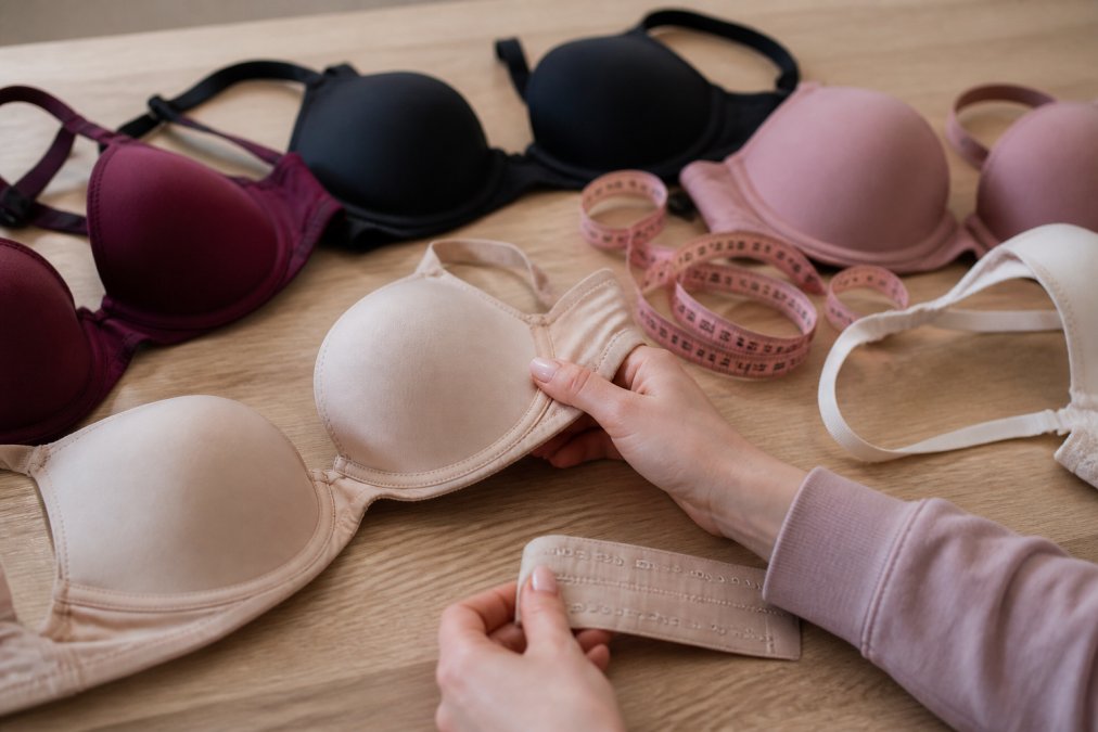 7 Signs Your Bra Does Not Fit Properly